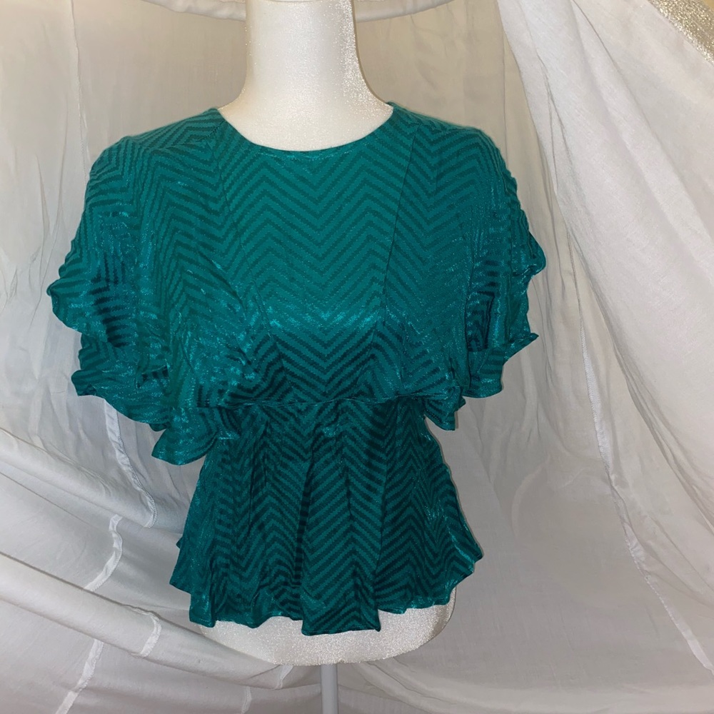 💚 BRAND NEW TOPSHOP VINTAGE TOP 💚